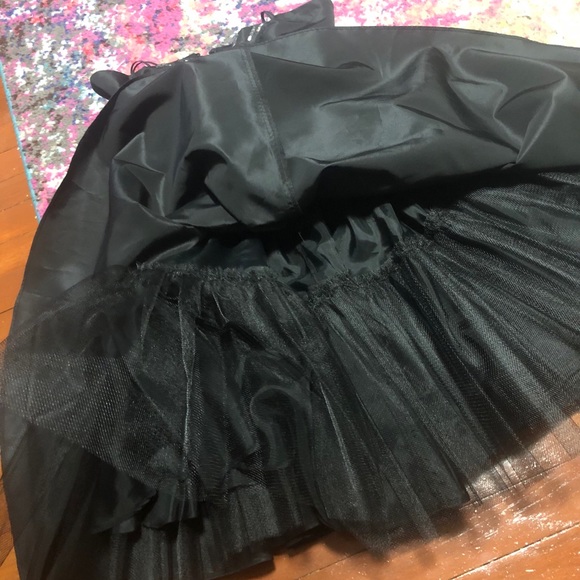 Nicole Miller Black Strapless Prom, Party, Cocktail Dress Read Description - Picture 4 of 13